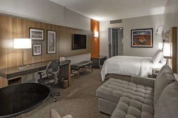Junior Room, 1 King Bed, Balcony