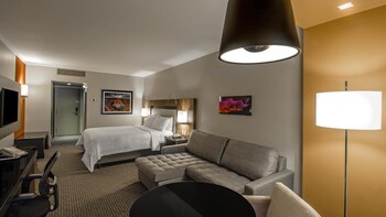 Junior Room, 1 King Bed, Balcony