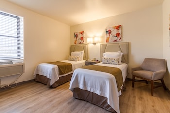 Twin Room, 2 Twin Beds, Refrigerator & Microwave