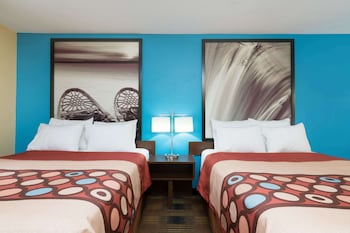 Room, 2 Queen Beds, Non Smoking (Ground Floor)