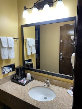 Room, 1 Queen Bed, Non Smoking (Second Floor)
