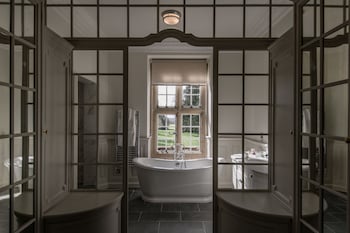 Suite (Mansion State Suite)