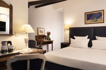 Family Suite, Bathtub