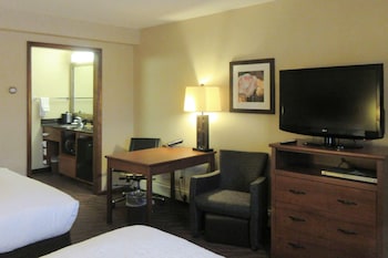 Room, 2 Queen Beds, Accessible, Non Smoking