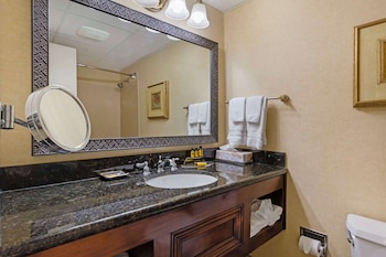 Suite, 1 King Bed, Accessible, Refrigerator & Microwave (Walk-in Shower;with Sofabed)