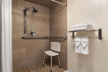Room, 1 Queen Bed, Accessible, Non Smoking (Mobility Accessible)