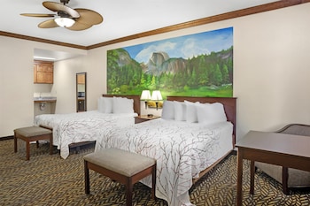 Standard Room, 2 Queen Beds, Non Smoking