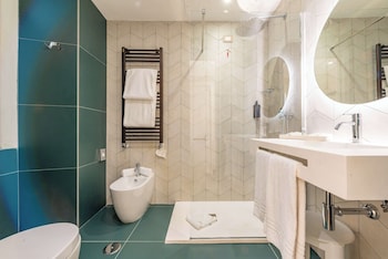 Deluxe Room, 1 King Bed, Non Smoking