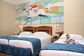 Family Room, Multiple Beds