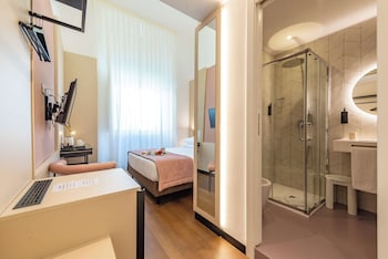 Comfort Room, 1 Queen Bed, Non Smoking
