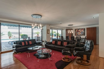 Presidential Suite, 1 King Bed, Non Smoking