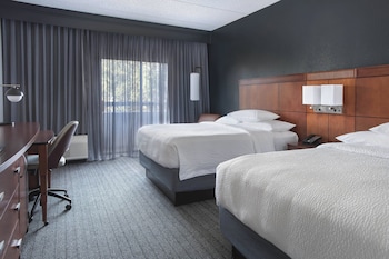 Room, 2 Queen Beds (Hearing Accessible)