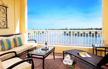 Bay View Two Queen Junior Suite