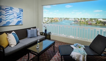 Bay View Two Queen Junior Suite