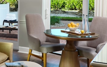 Bay View King Junior Suite