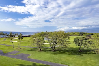Suite, 1 King Bed, Ocean View (1 Bedroom. Accessible Shower)