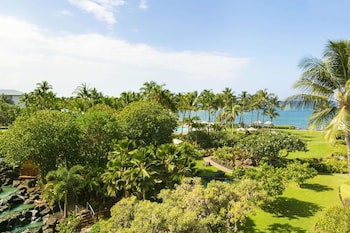 Partial Ocean View King (Newly Renovated)