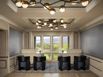 Fairmont Gold, 2 Queens, Premium Ocean View, Gold Lounge Access (Newly Renovated, High Floor)