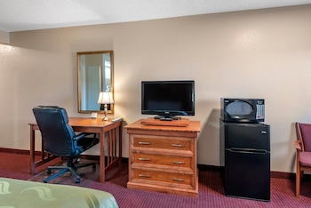 Room, 2 Queen Beds, Accessible, Non Smoking (Accessible Tub)