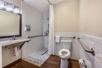 Standard Room, 2 Queen Beds, Accessible, Non Smoking
