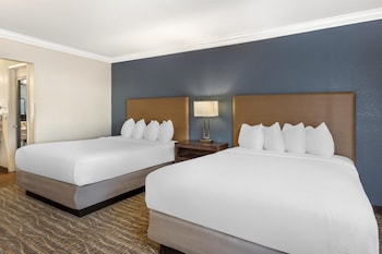 Standard Room, 2 Queen Beds, Non Smoking, Refrigerator & Microwave