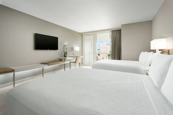 Room, 2 Queen Beds, Balcony