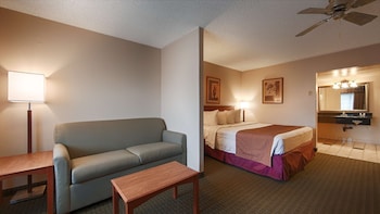 Suite, 1 King Bed, Non Smoking