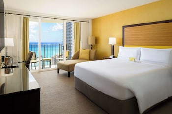 Deluxe Room, 1 King Bed, Ocean View