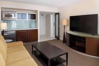 Room, 1 King Bed with Sofa bed (Parlor)