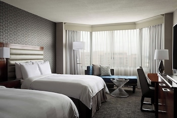 Room, 2 Double Beds (Mobility Accessible, Tub)