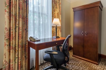 Standard Room, 2 Double Beds, Non Smoking, City View