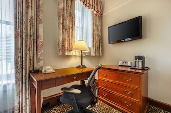 Standard Room, 1 Queen Bed, Non Smoking (Small Room)