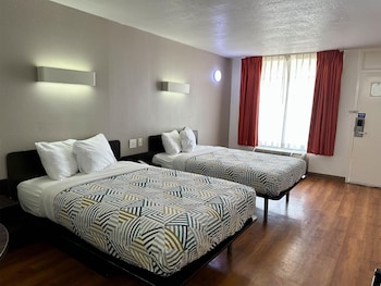 Standard Room, 2 Double Beds, Non Smoking