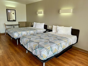 Standard Room, 2 Double Beds, Non Smoking