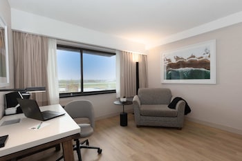 Business Single Room, 1 King Bed
