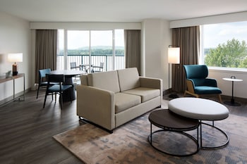 Suite, 1 King Bed