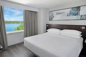 Room, 1 King Bed with Sofa bed, River View