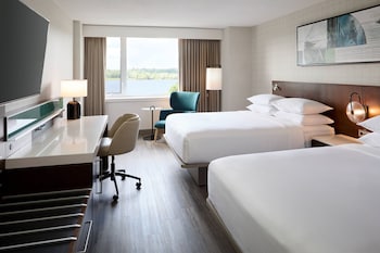 Room, 2 Queen Beds, River View