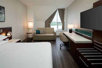 Room, 1 King Bed with Sofa bed, Non Smoking, River View