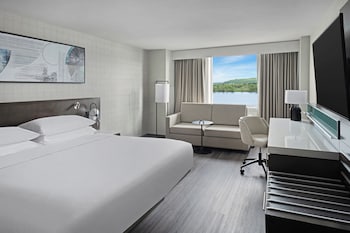 Room, 1 King Bed with Sofa bed, River View