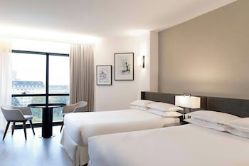Superior Twin Room, 2 Twin Beds, Pool Access