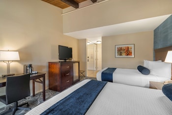 Standard Room, 2 Queen Beds, Non Smoking, Refrigerator