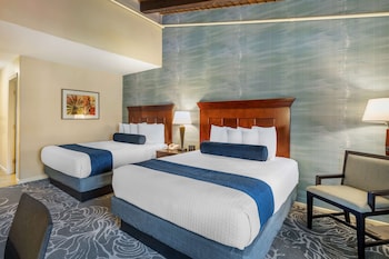 Standard Room, 2 Queen Beds, Non Smoking, Refrigerator