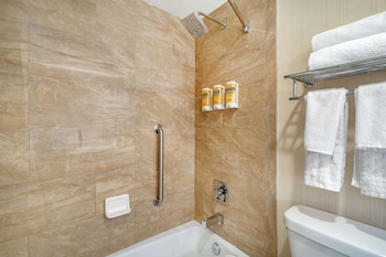 Standard Room, 2 Queen Beds, Refrigerator, Courtyard Area