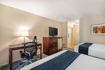 Standard Room, 2 Queen Beds, Accessible, Non Smoking