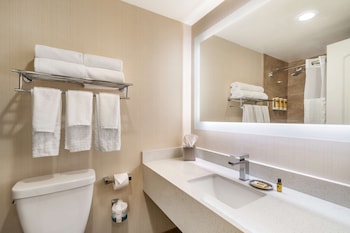 Standard Room, 2 Queen Beds, Refrigerator, Courtyard Area