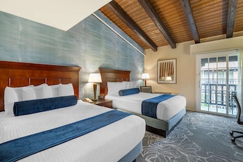 Standard Room, 2 Queen Beds, Non Smoking, Refrigerator