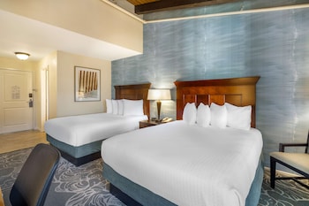 Standard Room, 2 Queen Beds, Refrigerator, Courtyard Area