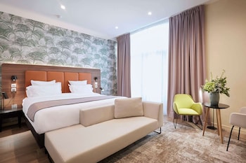 Room, 1 King Bed, Non Smoking