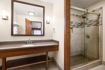 Suite, 1 King Bed, Jetted Tub, Harbor View (with Sofabed)